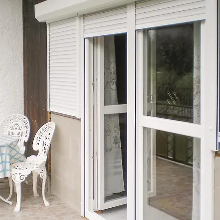 Awesome In W/ 2 Bedrooms * Balatonmáriafürdő
