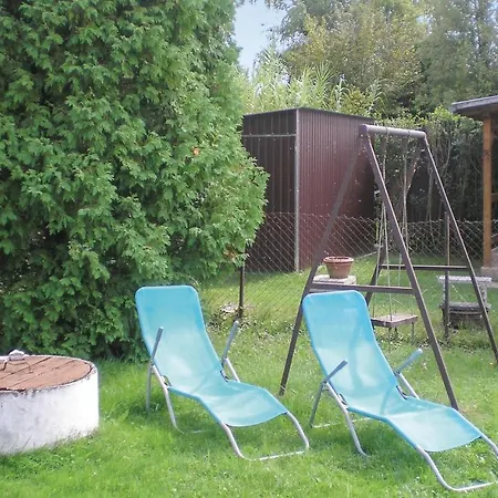 Awesome In W/ 2 Bedrooms Ferienhaus