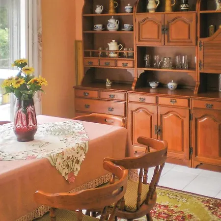 Awesome In W/ 2 Bedrooms Ferienhaus *
