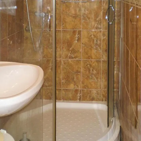 Awesome In W/ 2 Bedrooms * Balatonmáriafürdő